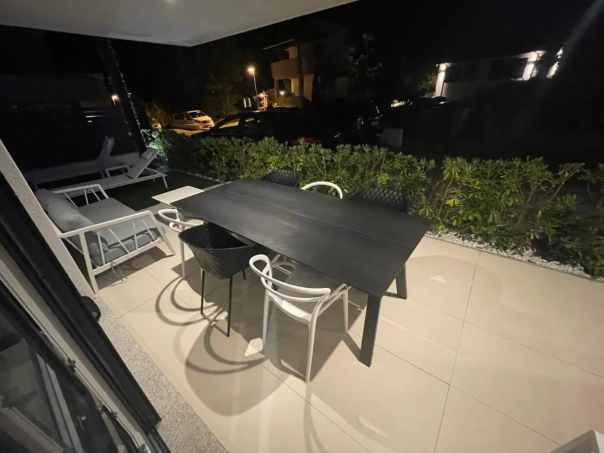 Luxury Apartment Toma Njivice